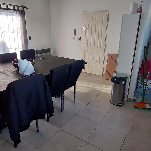 Depto 3 Ambientes con Cochera Cubierta, Dependencia de Servicio y Patio 2