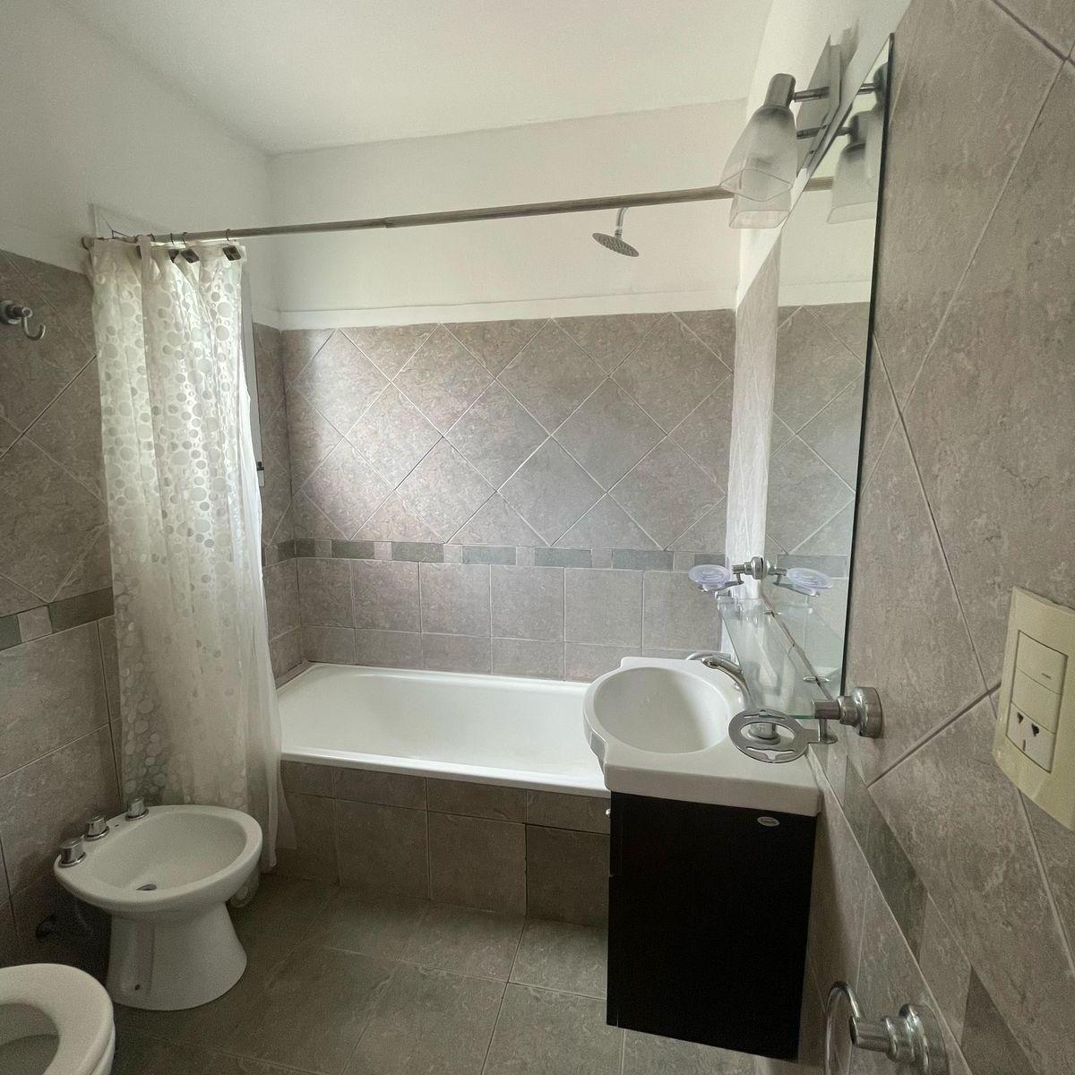 Foto de Casa 5 ambientes en barrio privado. Barrio La barra village, imagen 4