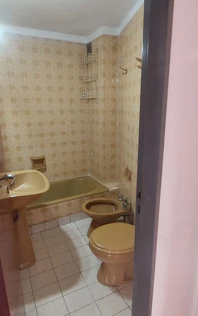 Depto 3 ambientes bajas expensas. 1