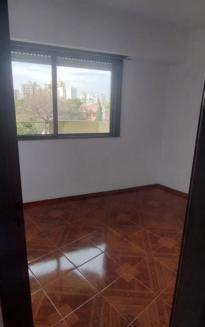 Depto 3 ambientes bajas expensas. 5