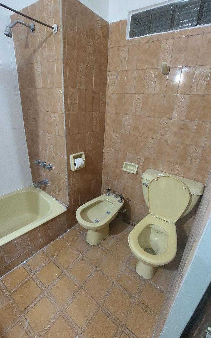 Foto de Depto 2 ambientes. Servicios incluidos. Sin expensas !!, imagen 5
