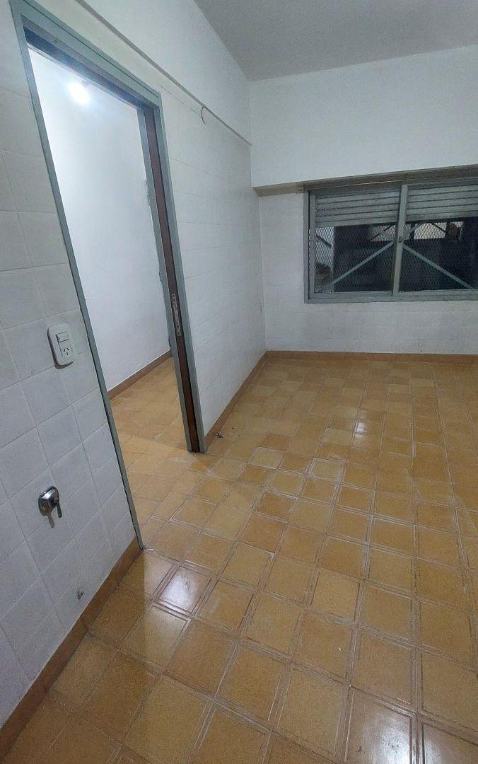 Foto de Depto 2 ambientes. Servicios incluidos. Sin expensas !!, imagen 1