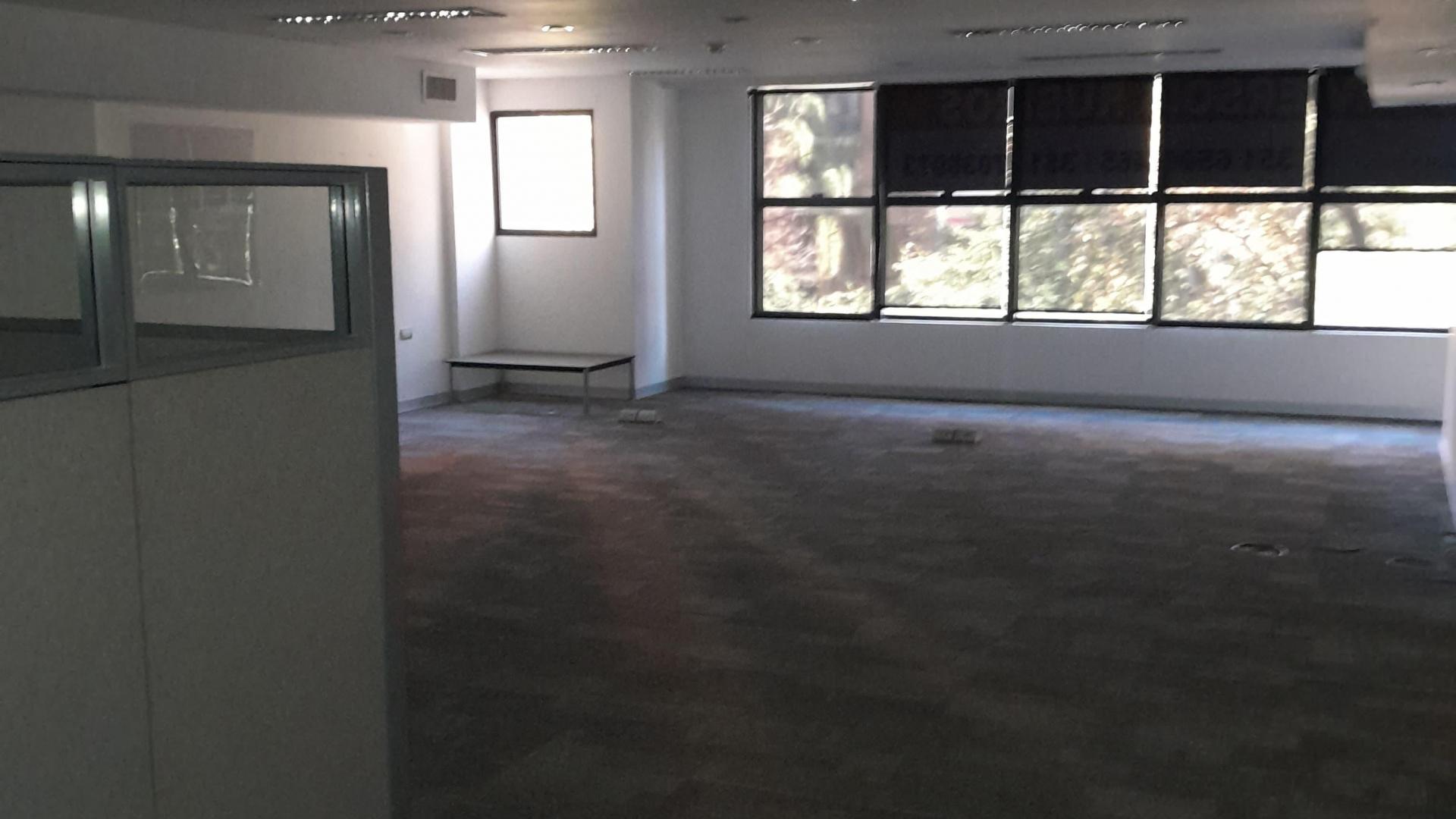 Foto de Edificio Corporativo Bv. Chacabuco 535 - 1600m2, imagen 3