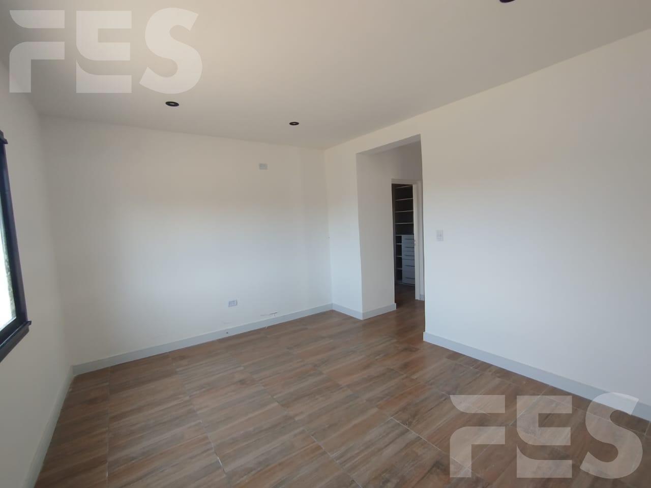 VENTA DE CASA A ESTRENAR 4 AMBIENTES EN HORIZONTES AL SUR