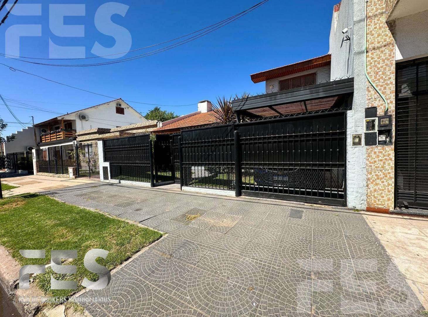 Foto de Casa 5 amb con Pileta - Monte Grande APTO CREDITO, imagen 3