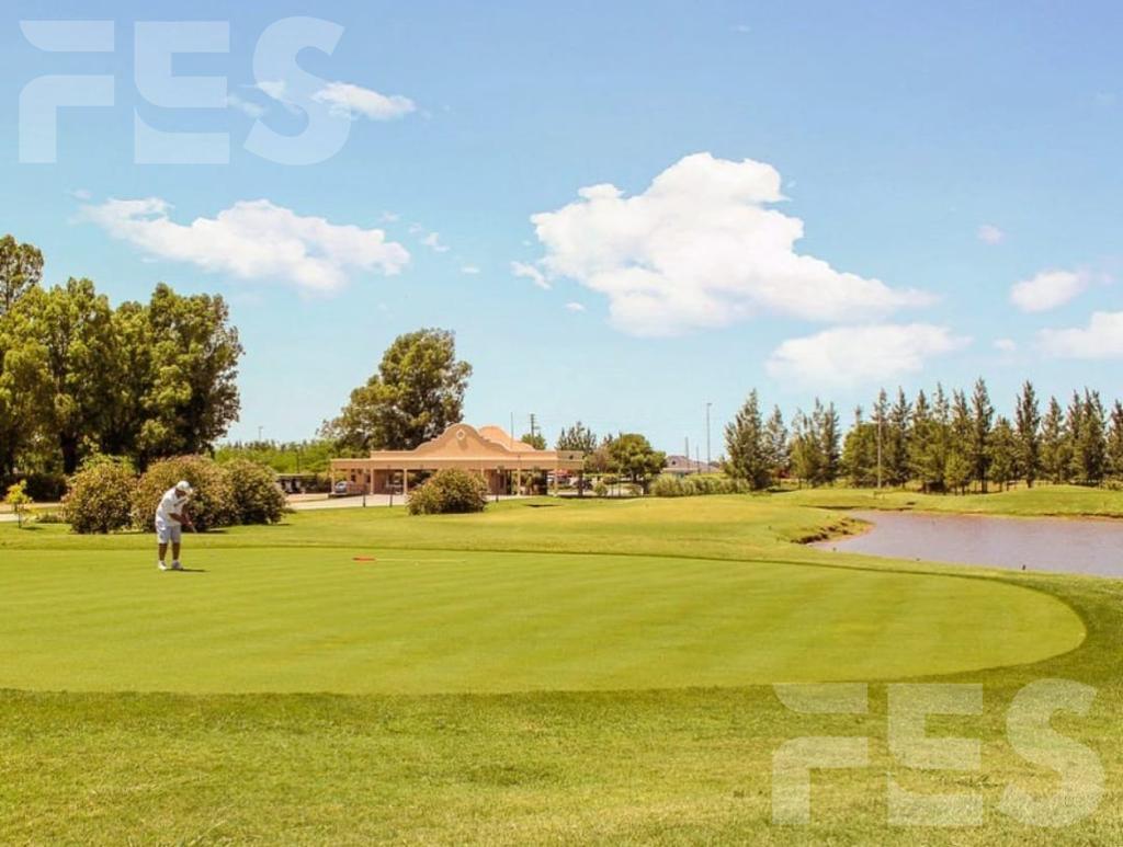 Foto de ALQUILER CASA 6 AMBIENTES EN FINCAS DE SAN VICENTE GOLF, imagen 1