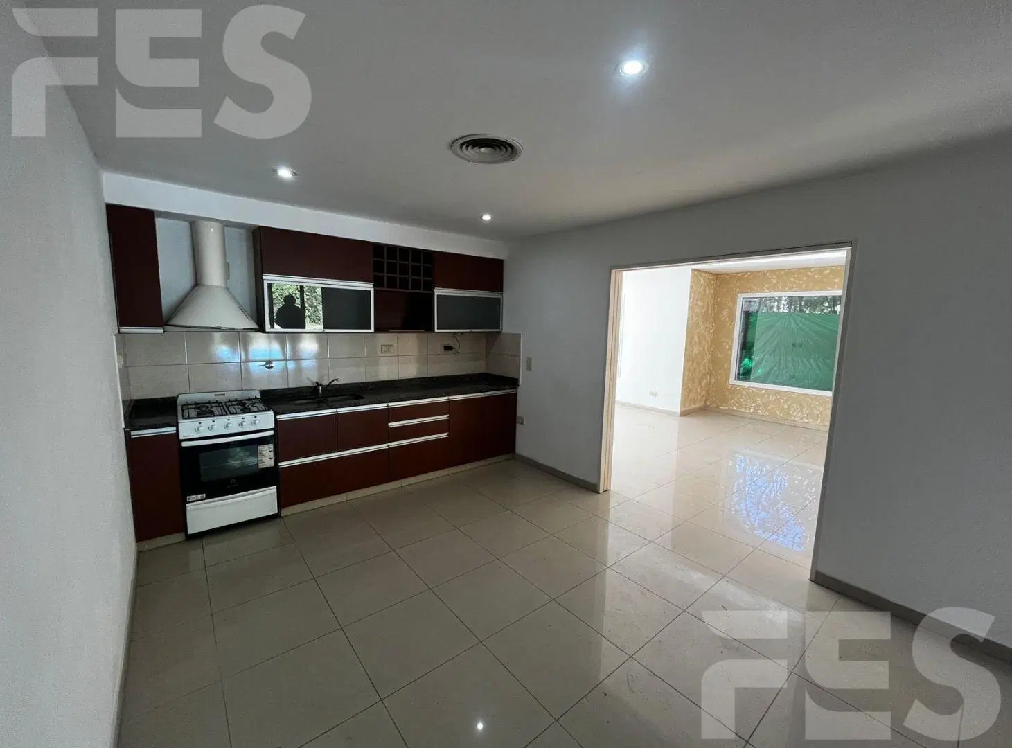 Excelente Duplex Alquiler en Los Rosales 2