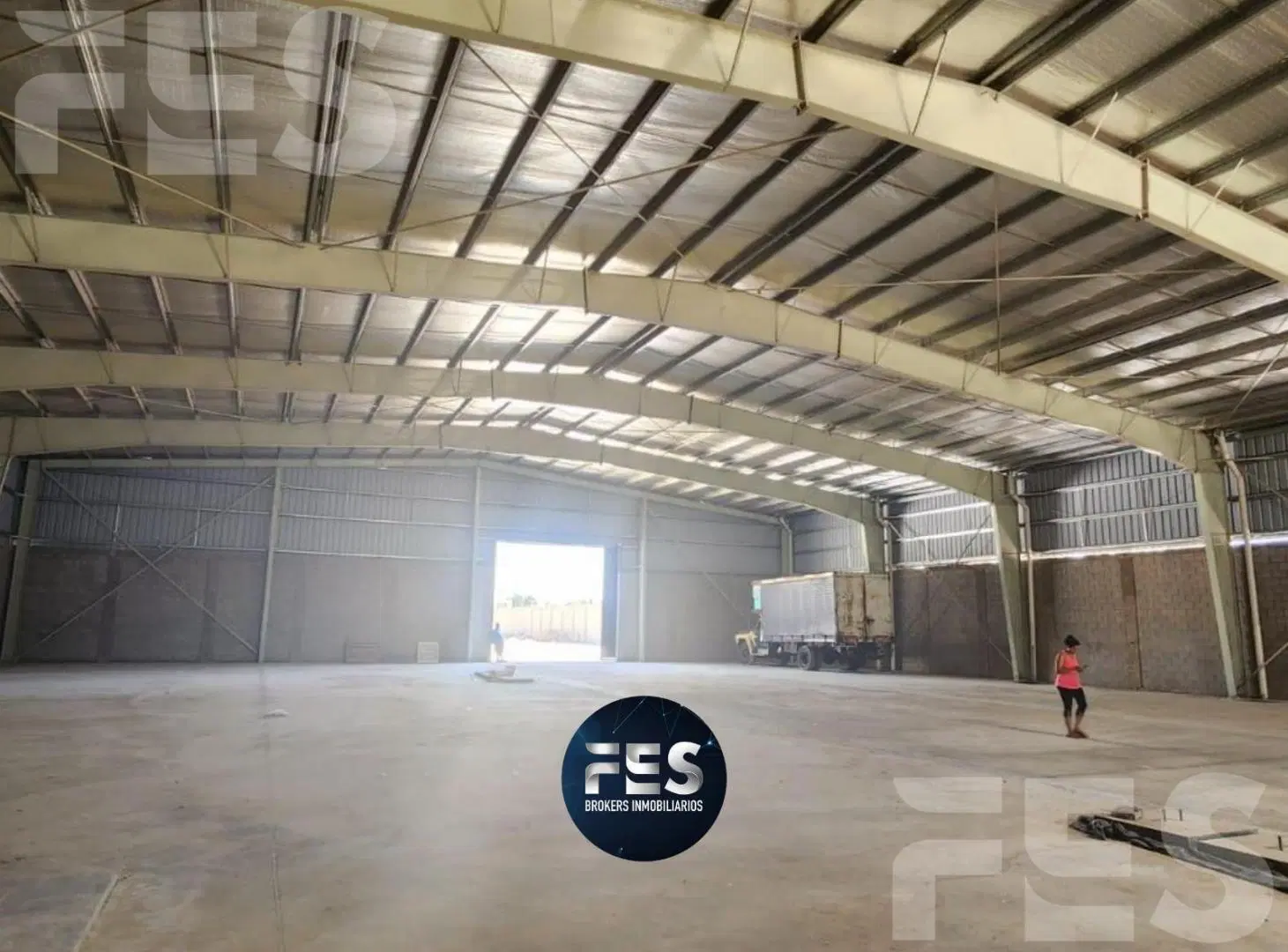 Depósito a la Venta 5000m2 Marcos paz 4