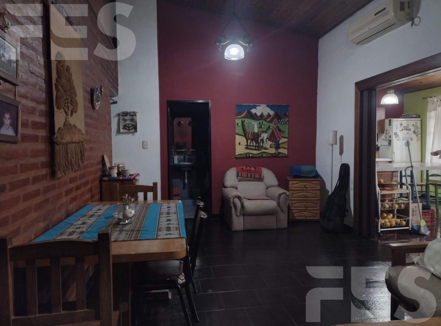 Foto de Casa en venta de 4 ambientes con piscina, San Antonio de Padua, Merlo, imagen 4