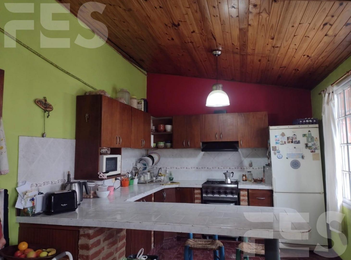 Foto de Casa en venta de 4 ambientes con piscina, San Antonio de Padua, Merlo, imagen 2