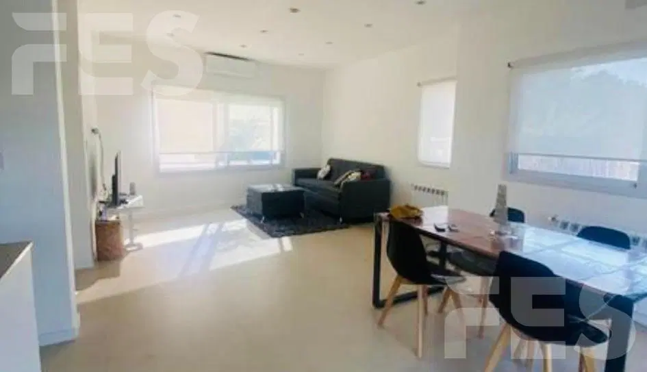 VENTA/ALQUILER Casa en Barrio Santa Ines 5