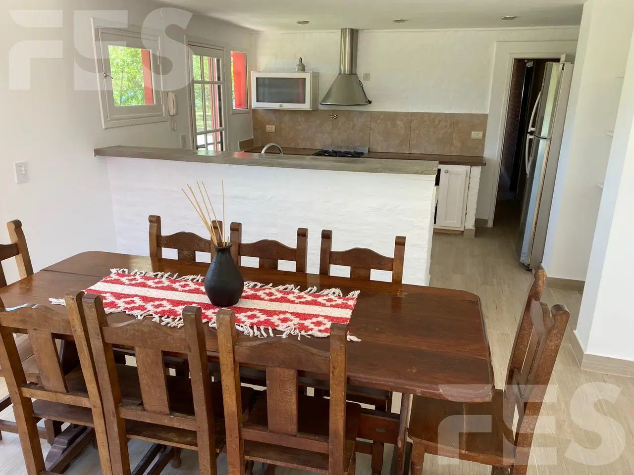 CASA ALQUILER RESIDENCIAL 6 AMBIENTES EN FINCAS DE SAN VICENTE SECTOR CHACRAS 1 2