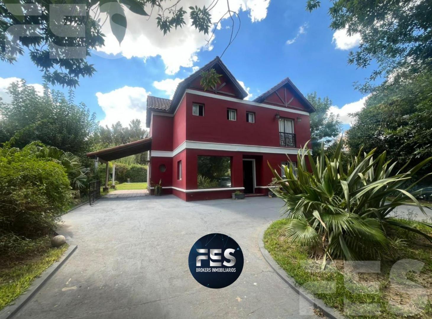 VENTA CASA ESTILO CAMPO EN BARRIO EL LAUQUEN