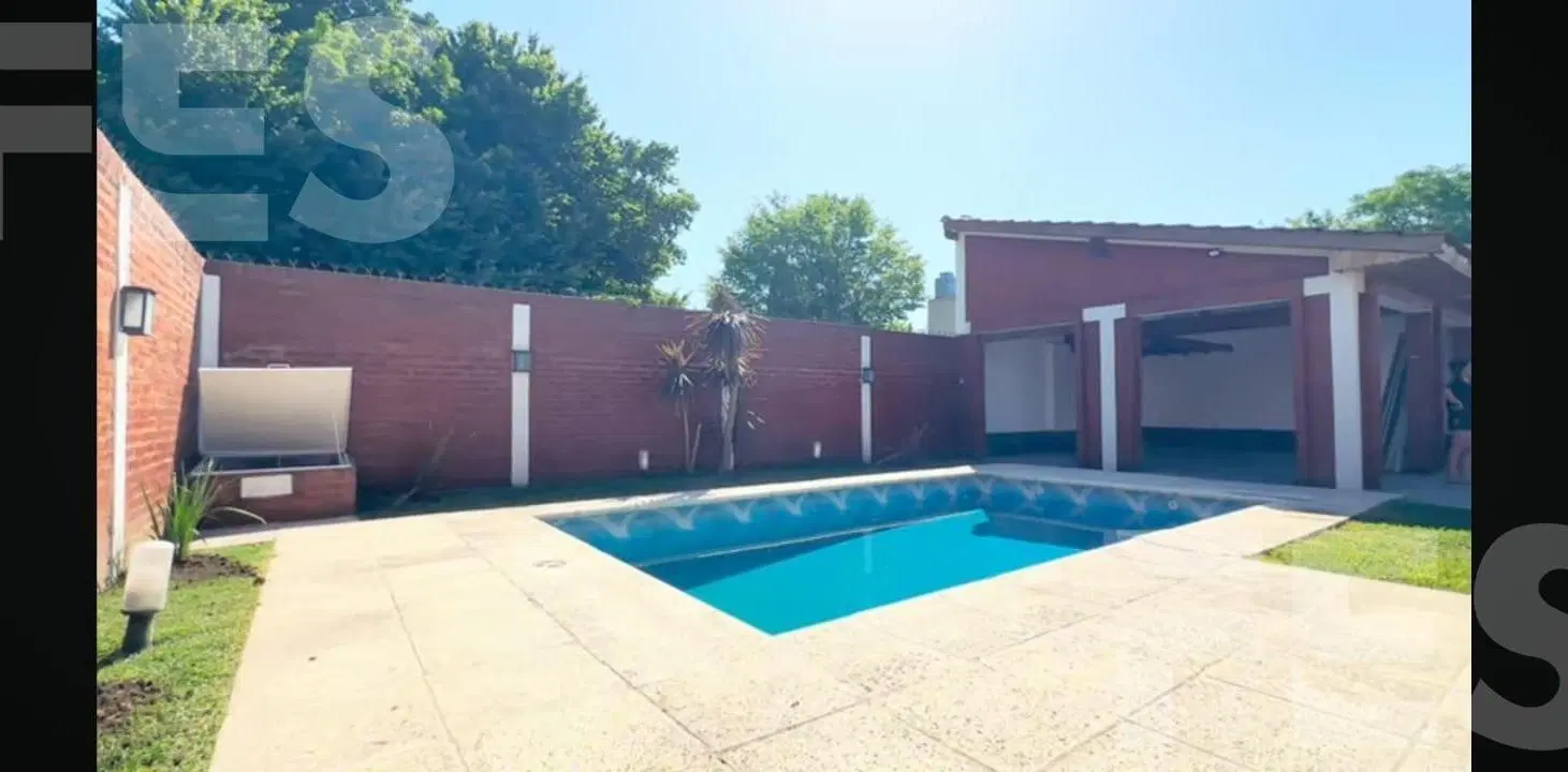 VENTA CASA DOBLE LOTE EN BARRIO RESIDENCIAL, SAN VICENTE 4