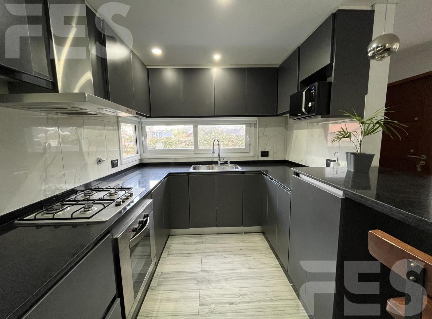 Foto de Casa en alquiler en Pinamar con pileta para 6 o 7 personas ., imagen 5