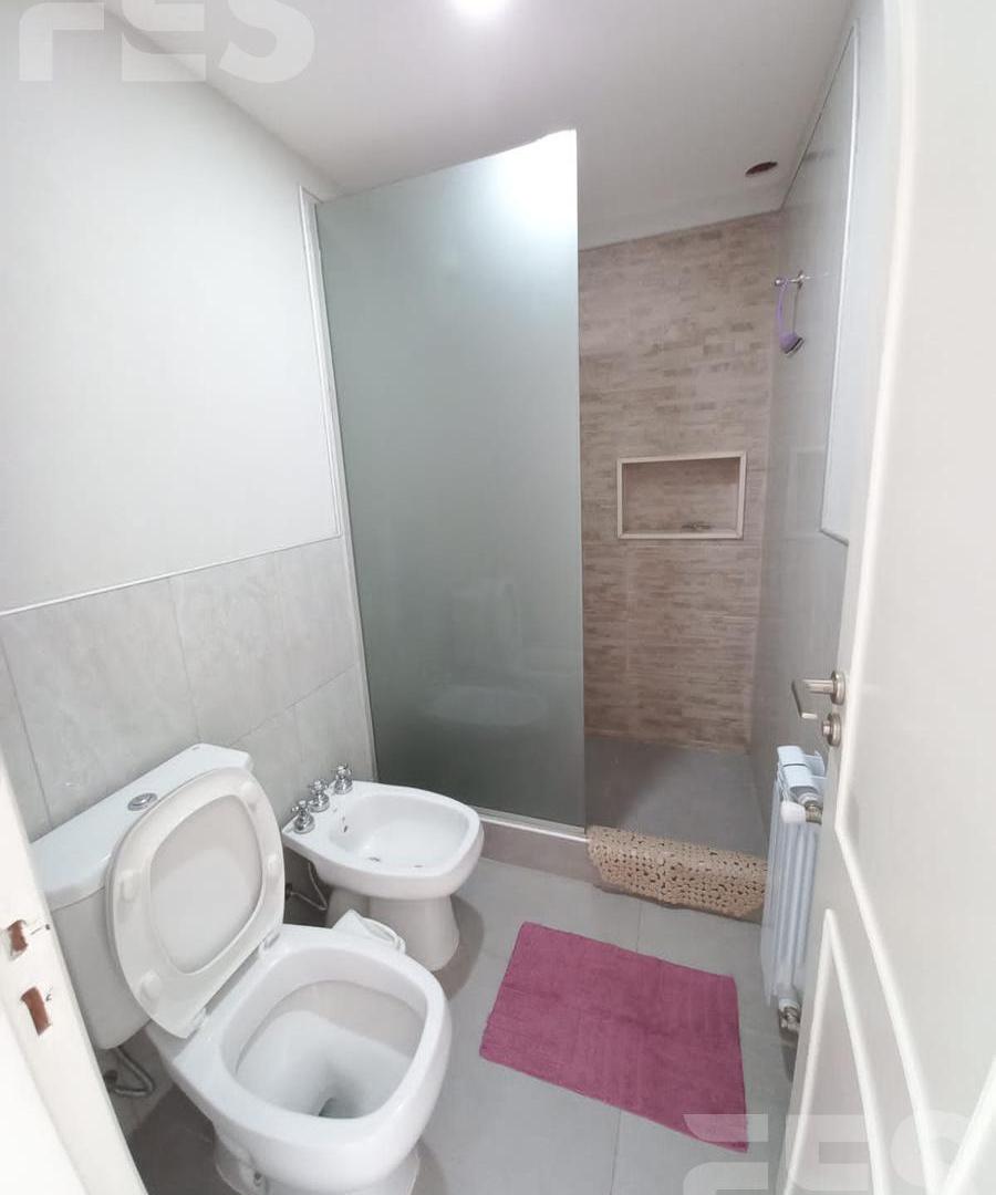 Foto de Casa en alquiler 4 ambientes Pinamar a metros del mar, imagen 5