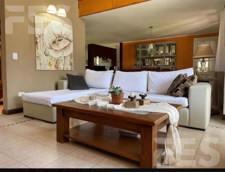 Foto de Casa en Pinamar en venta en Pinamar 6 ambientes, imagen 3