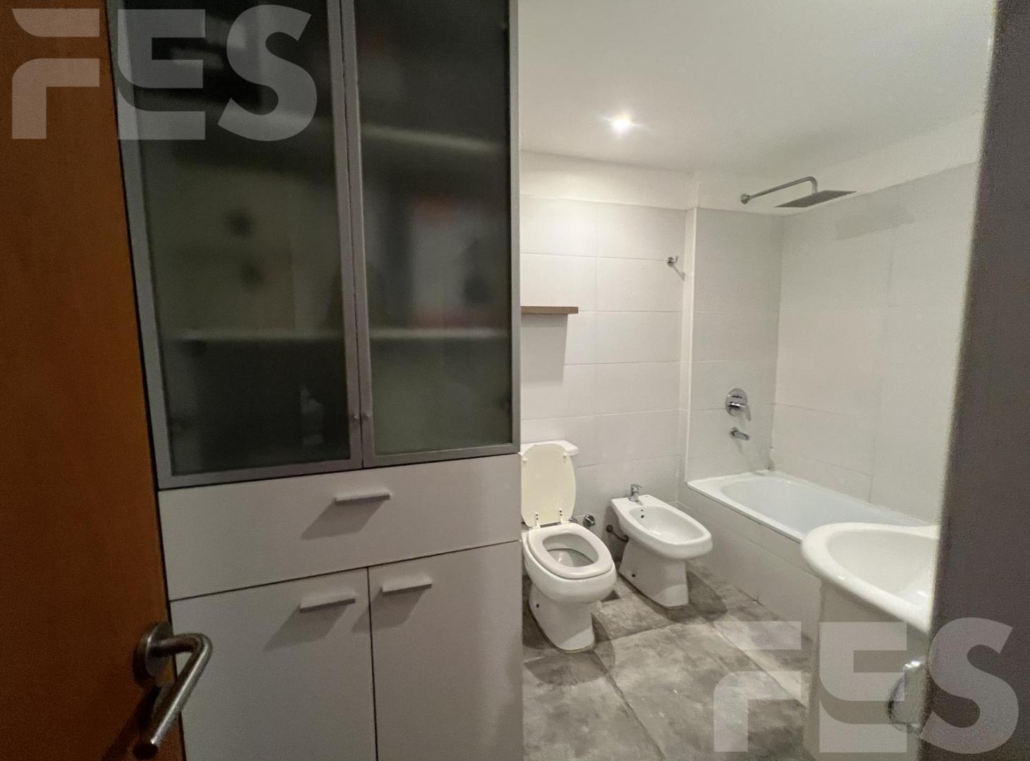 Foto de ALQUILER Departamento 2 ambientes excelente ubicación, imagen 1