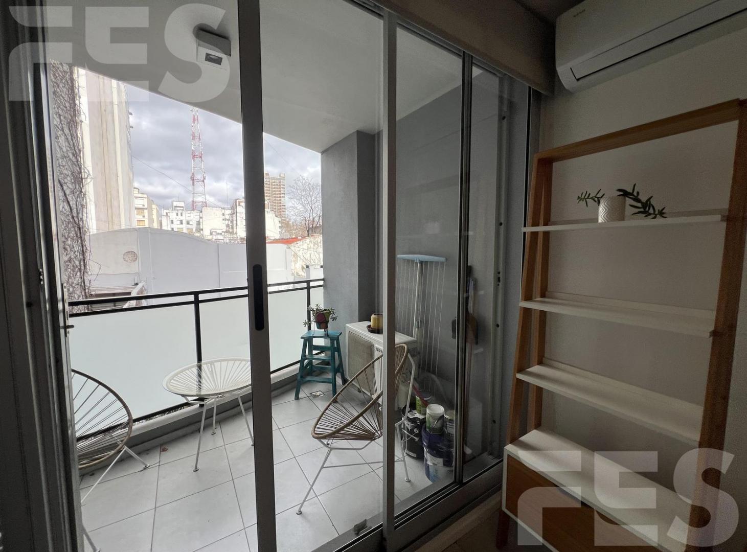 Foto de ALQUILER Departamento 2 ambientes excelente ubicación, imagen 4