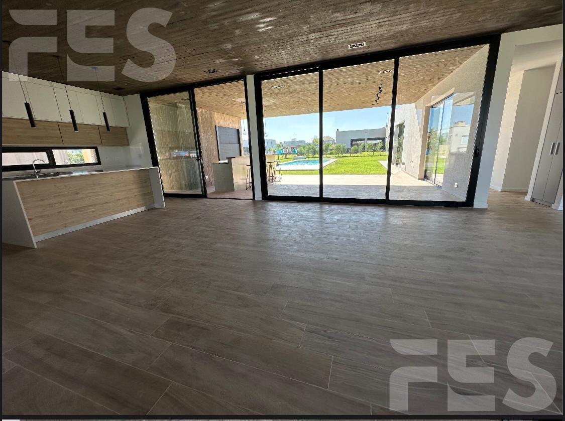 Foto de CASA EN ALQUILER ANUAL EN BARRIO SANTA RITA, imagen 5
