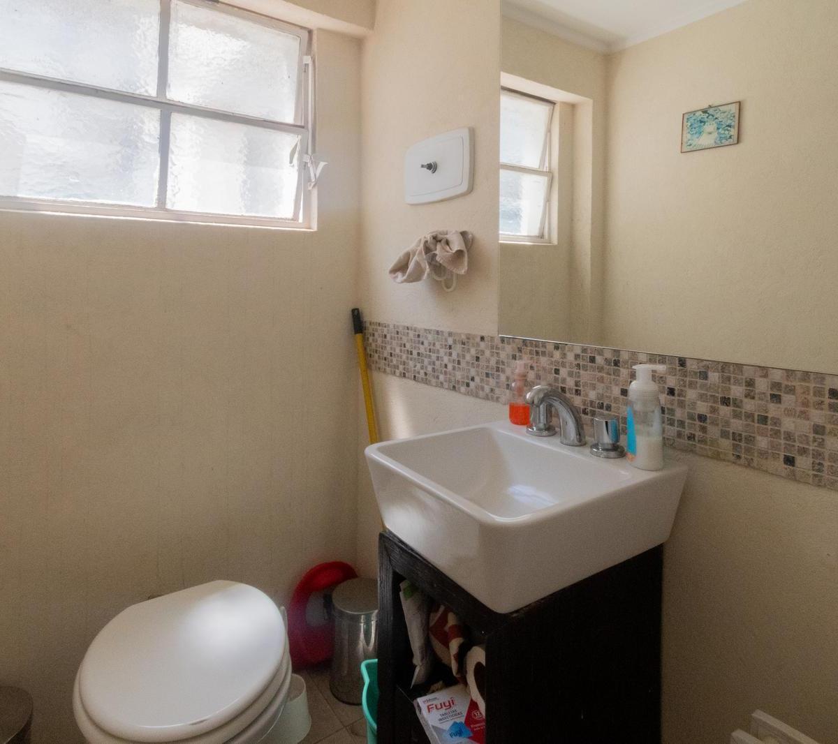 En Venta Departamento. 100 m² - 4amb. Saavedra 4