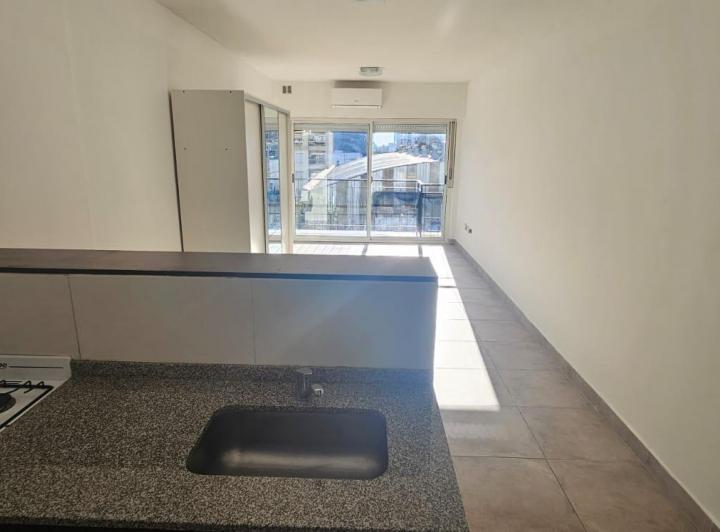 Departamento Nuñez monoambiente alquiler 4