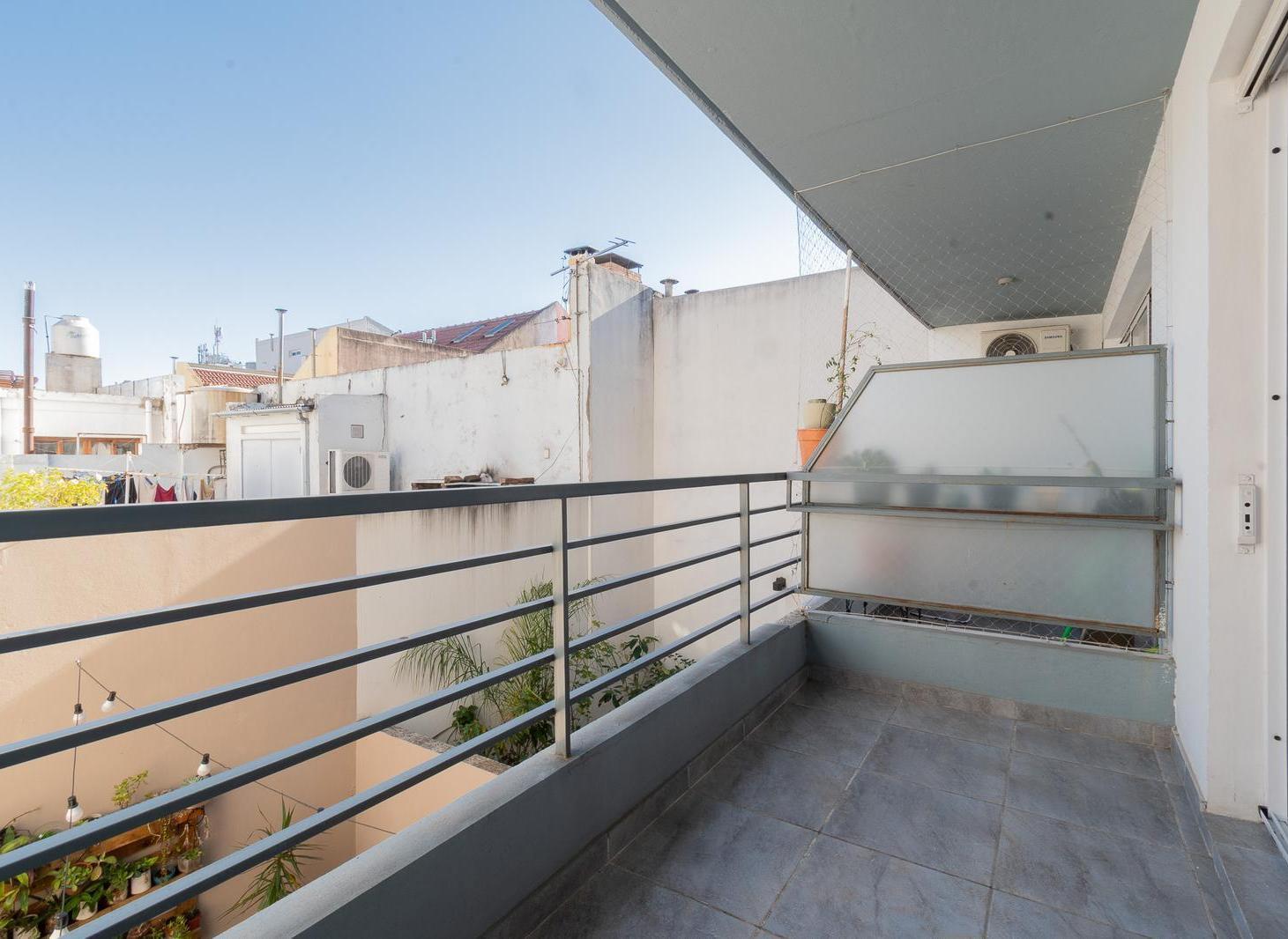 Foto de Departamento monoambiente venta villa devoto balcón, imagen 1