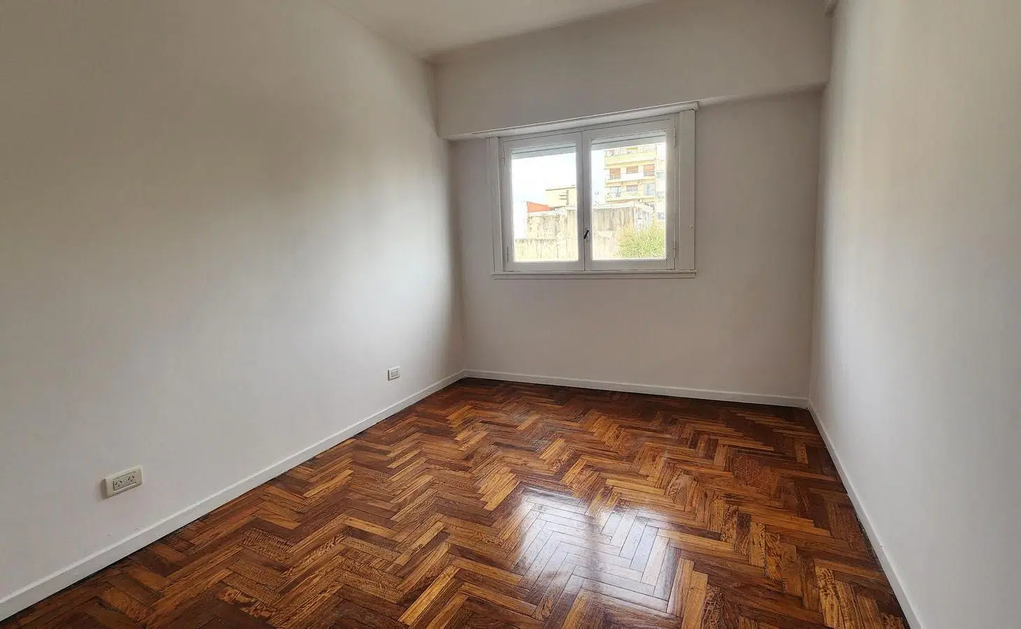 DEPARTAMENTO 3 AMBIENTES VENTA VILLA PUEYRREDON CON BALCON CONTRA FRENTE POR ESCALERA 5