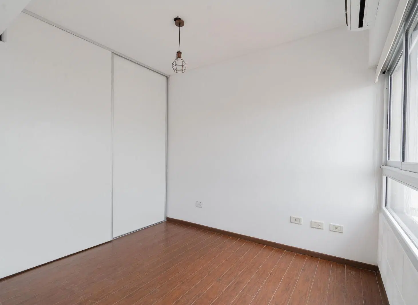 DEPARTAMENTO 2 AMBIENTES ALQUILER BALVANERA C/BALCON 2