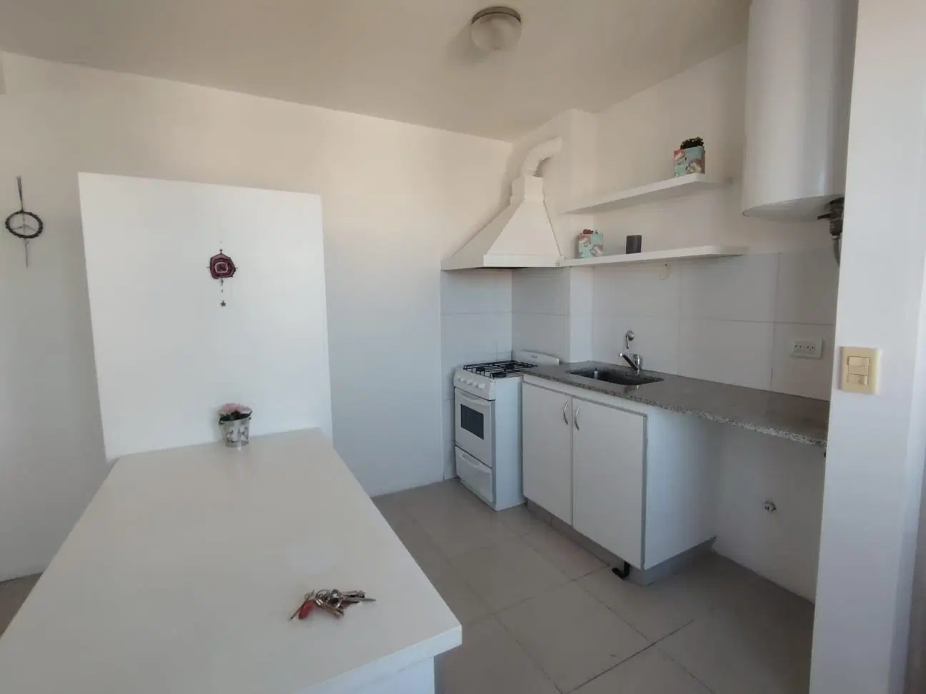 MONOAMBIENTE ALQUILER CASEROS LUMINOSO 5