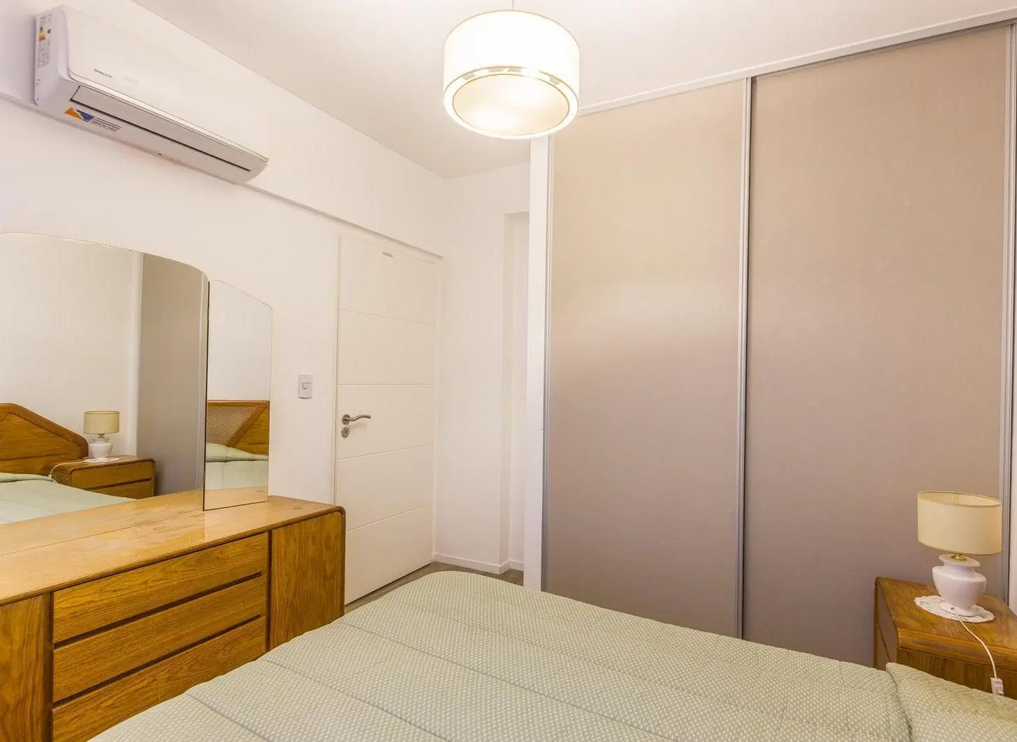DEPARTAMENTO 2 AMBIENTES CABALLITO CID CAMPEADOR 3