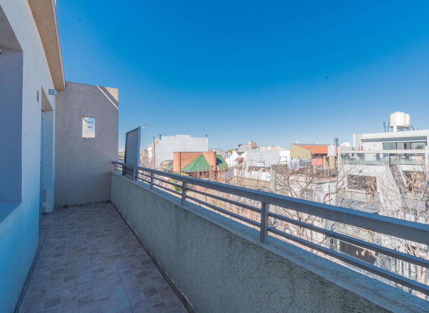 Foto de Departamento 3 amb en Venta Mataderos Terraza propia y cochera, imagen 1
