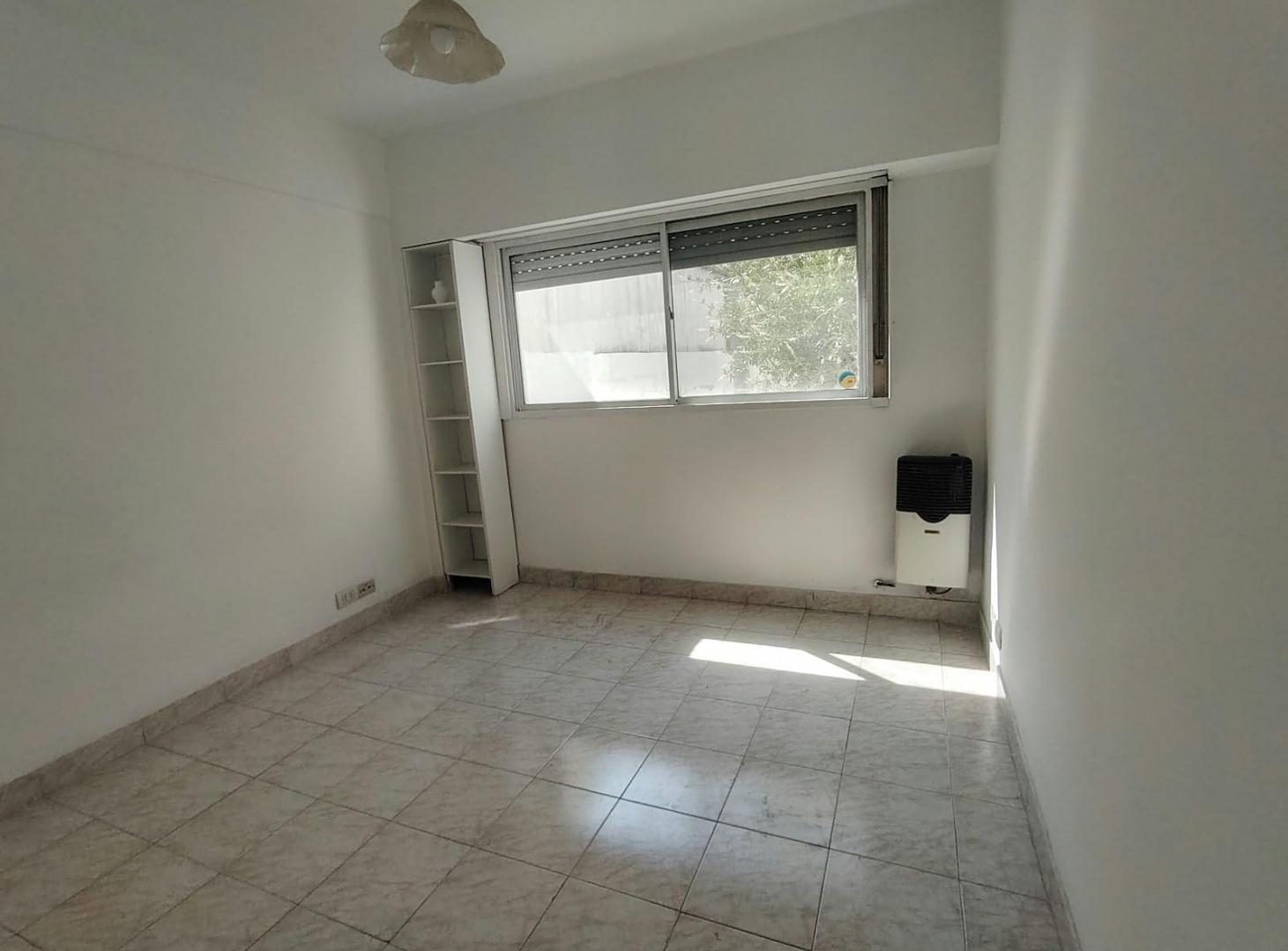 Foto de DEPARTAMENTO 2 AMBIENTES ALQUILER BALVANERA BALCÓN Y PATIO, imagen 5