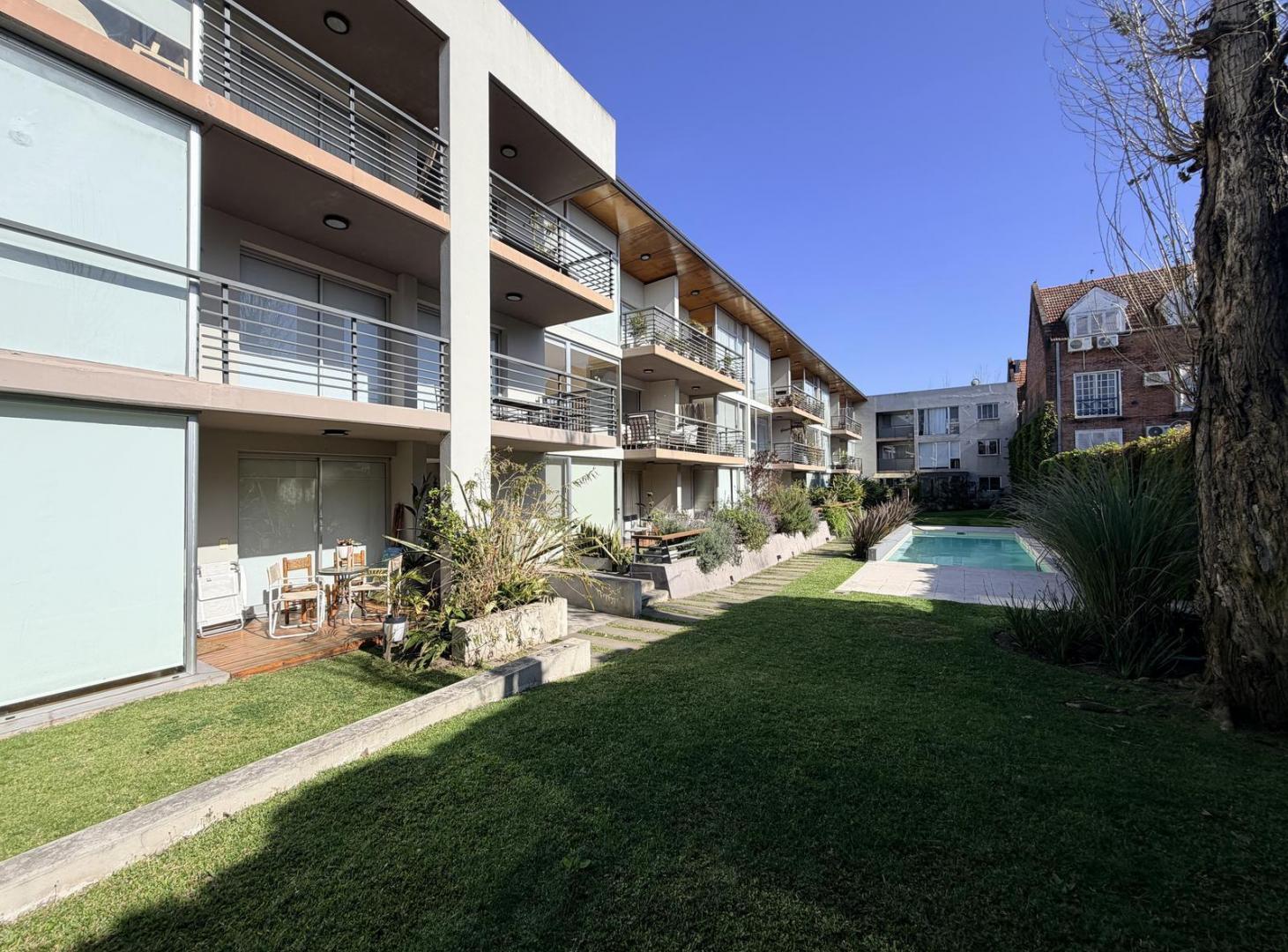 Foto de DEPARTAMENTO 3 AMBIENTES ALQUILER SAN ISIDRO COCHERA PISCINA JARDIN, imagen 1