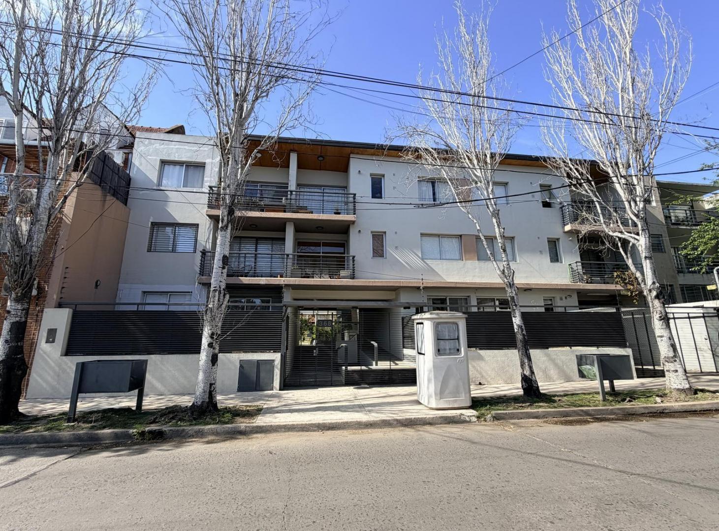 Foto de DEPARTAMENTO 3 AMBIENTES ALQUILER SAN ISIDRO COCHERA PISCINA JARDIN, imagen 5