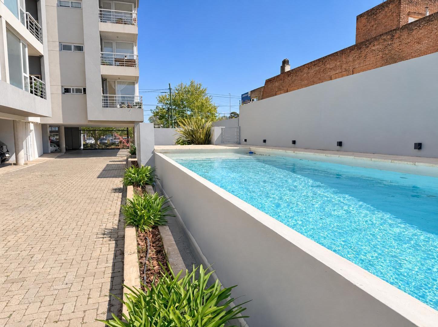 Foto de DEPARTAMENTO 2 AMBIENTES ALQUILER TIGRE CENTRO COCHERA PISCINA BALCON, imagen 2