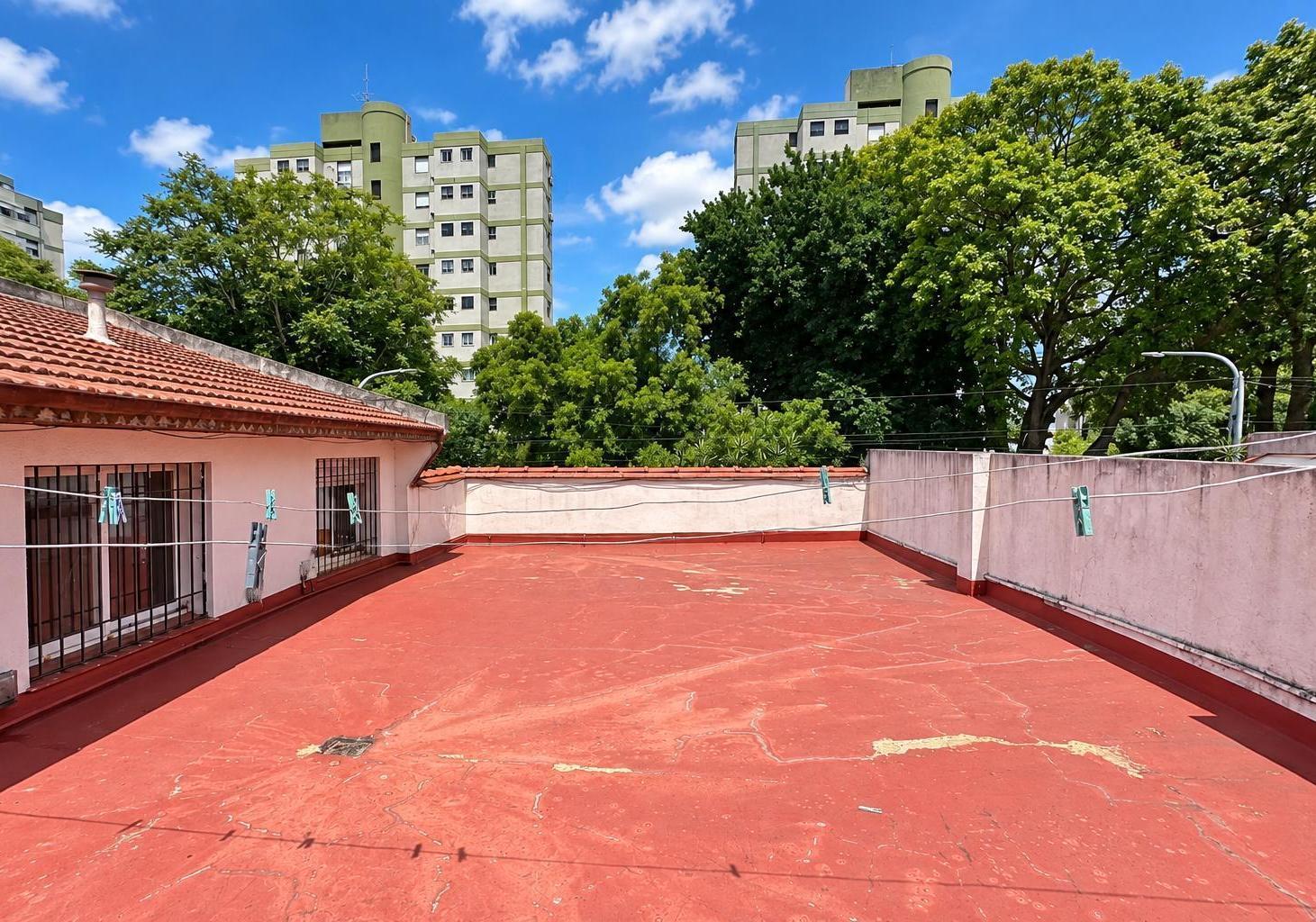 Foto de CASA 6 AMBIENTES VENTA SAAVEDRA JARDIN PISCINA DEPENDENCIA, imagen 3