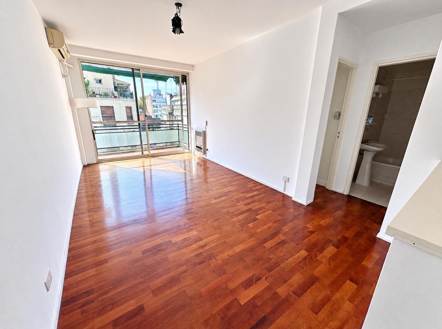 Foto de DEPARTAMENTO 2 AMBIENTES ALQUILER RECOLETA BALCON AL FRENTE, imagen 2