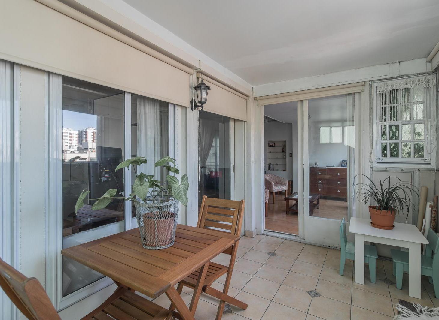 Foto de DEPARTAMENTO 3 AMBIENTES FLORES LUMINOSO PISO ALTO FLORECON BALCON Y, imagen 5
