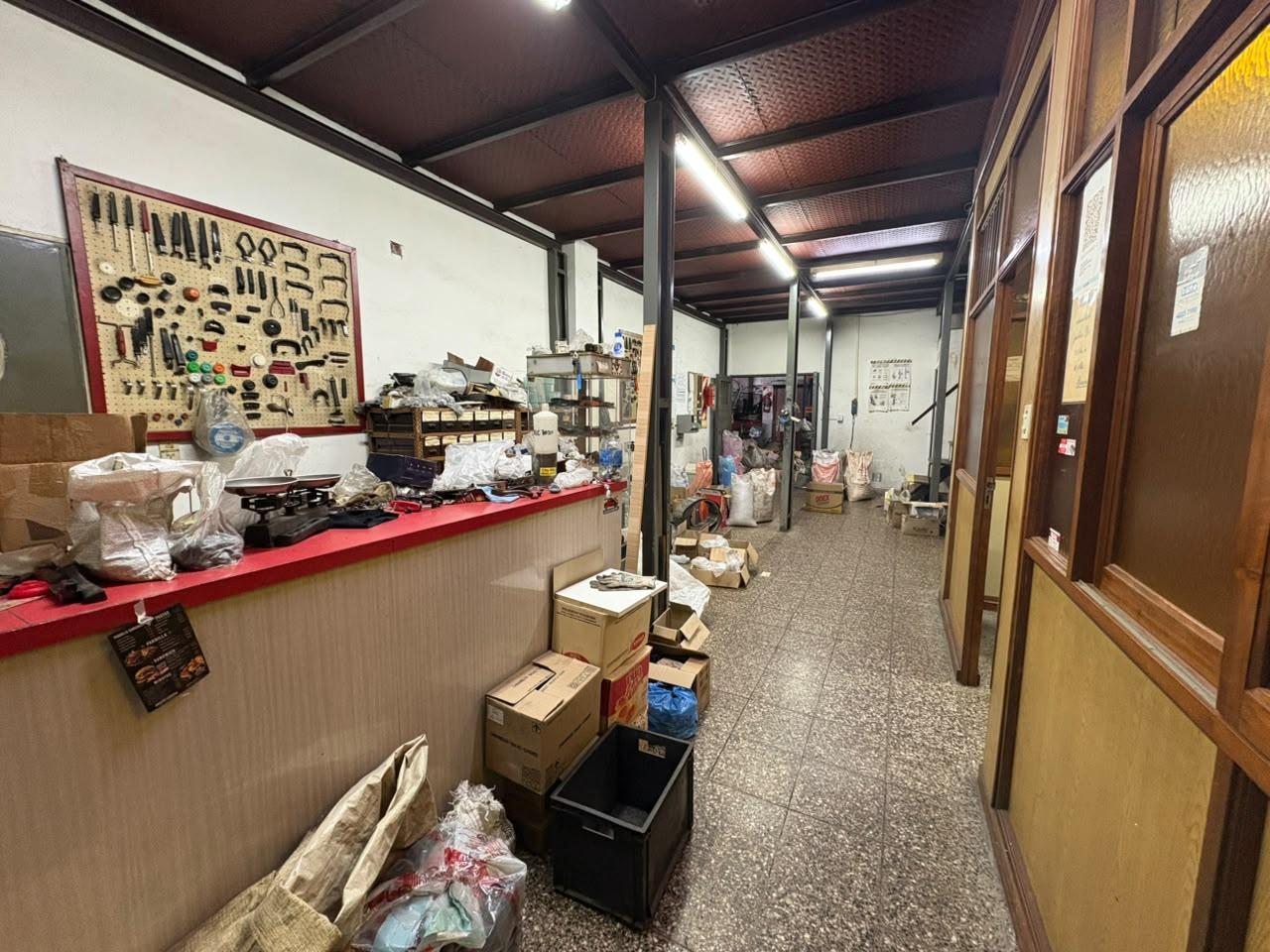 Foto de Galpón/Lote venta Lomas Del Mirador, imagen 3