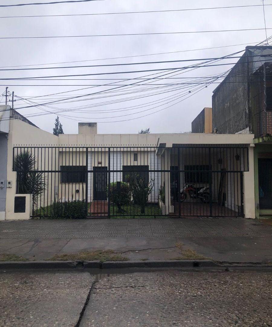 Casa de dos dormitorios Bario Sur