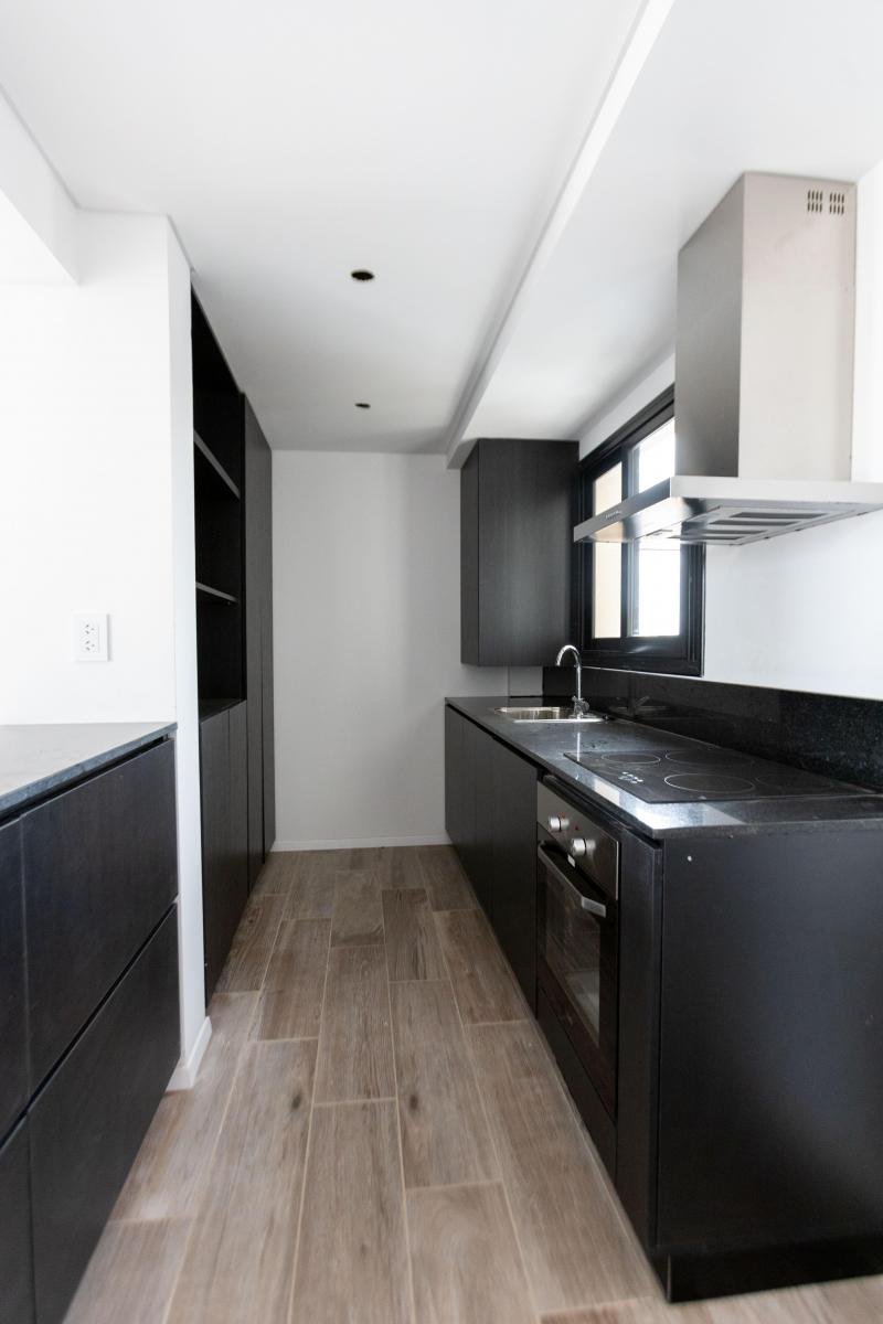 Venta Departamento Dos Dorm. en Villa Mitre 1