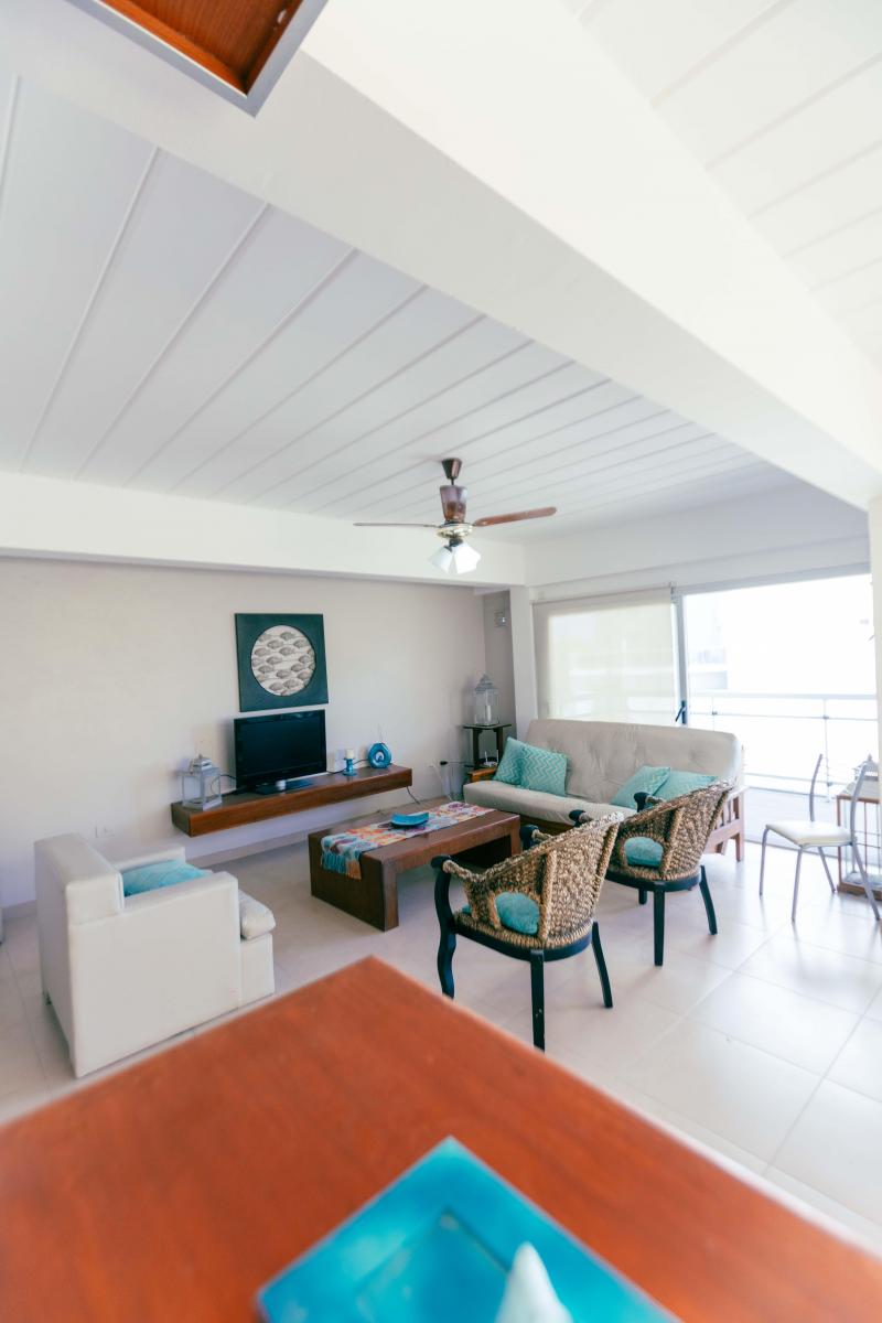 Venta Departamento Dos Dorm. Monte del Este 4