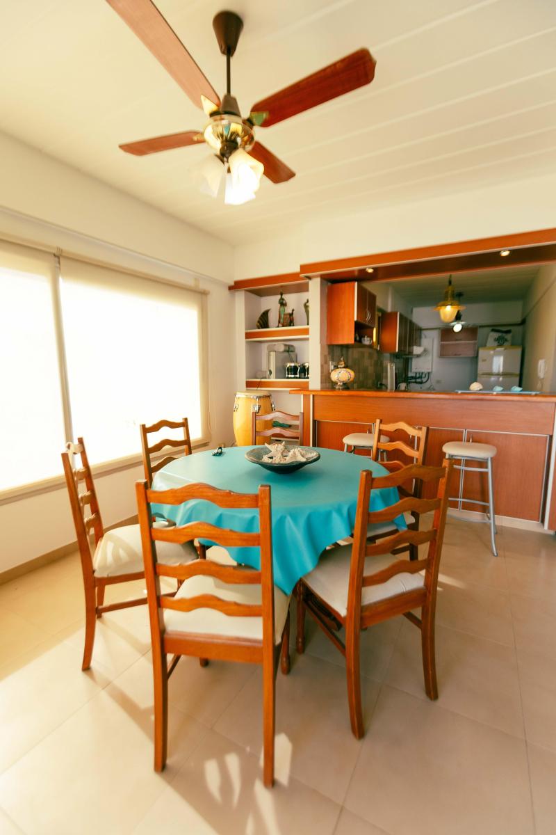 Venta Departamento Dos Dorm. Monte del Este 2