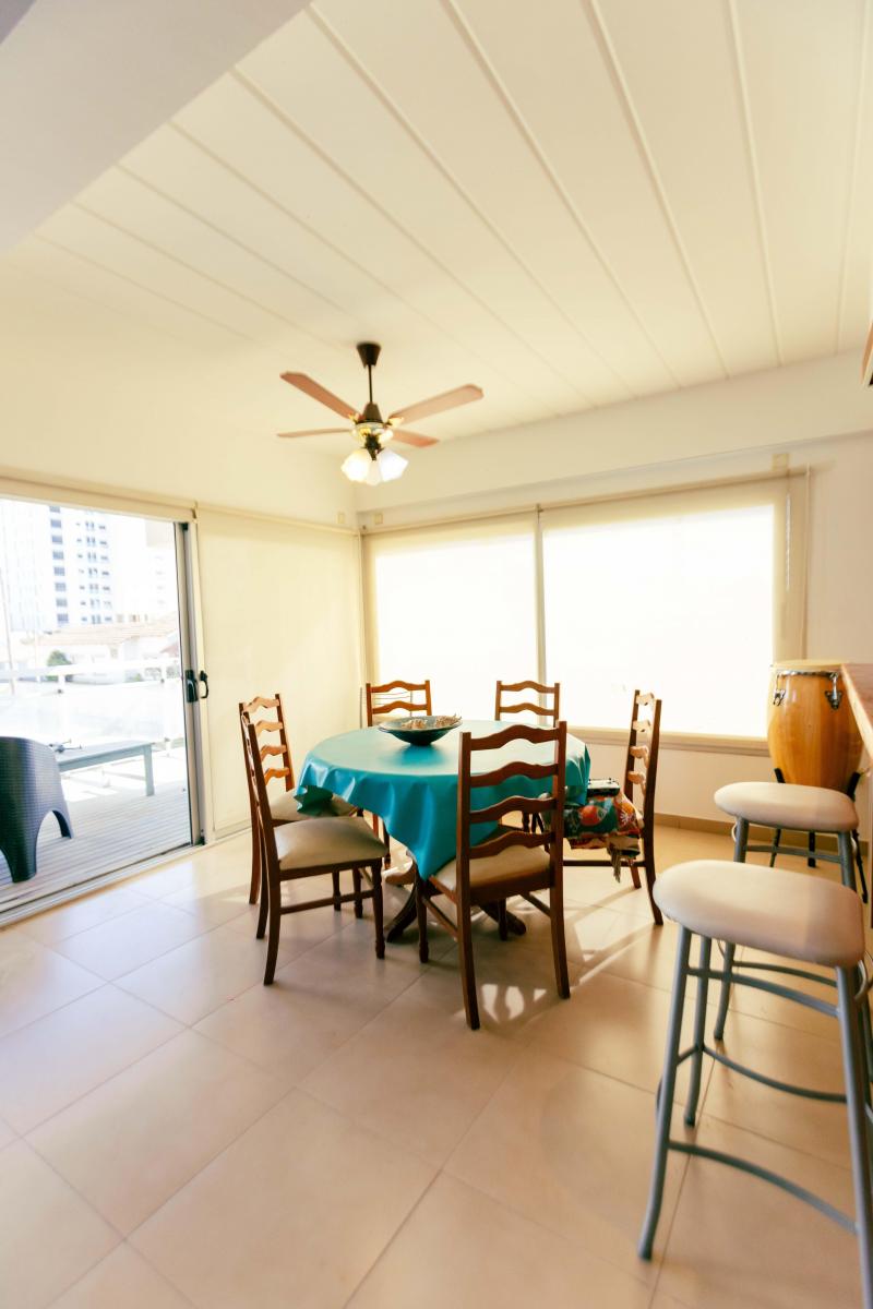 Venta Departamento Dos Dorm. Monte del Este 3