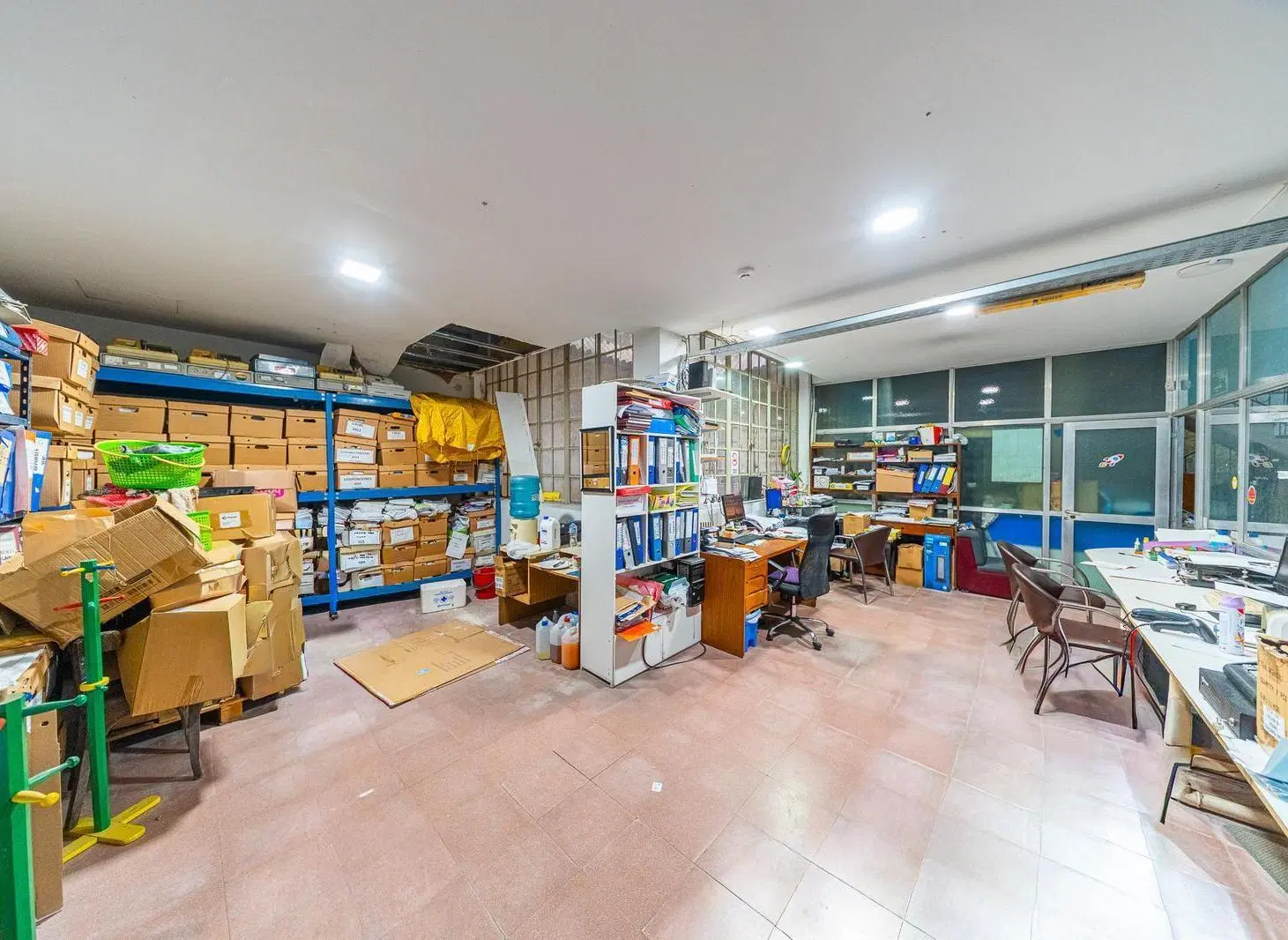 Local de 1200m2 en venta en Sarmiento 800, Centro Rosario 3