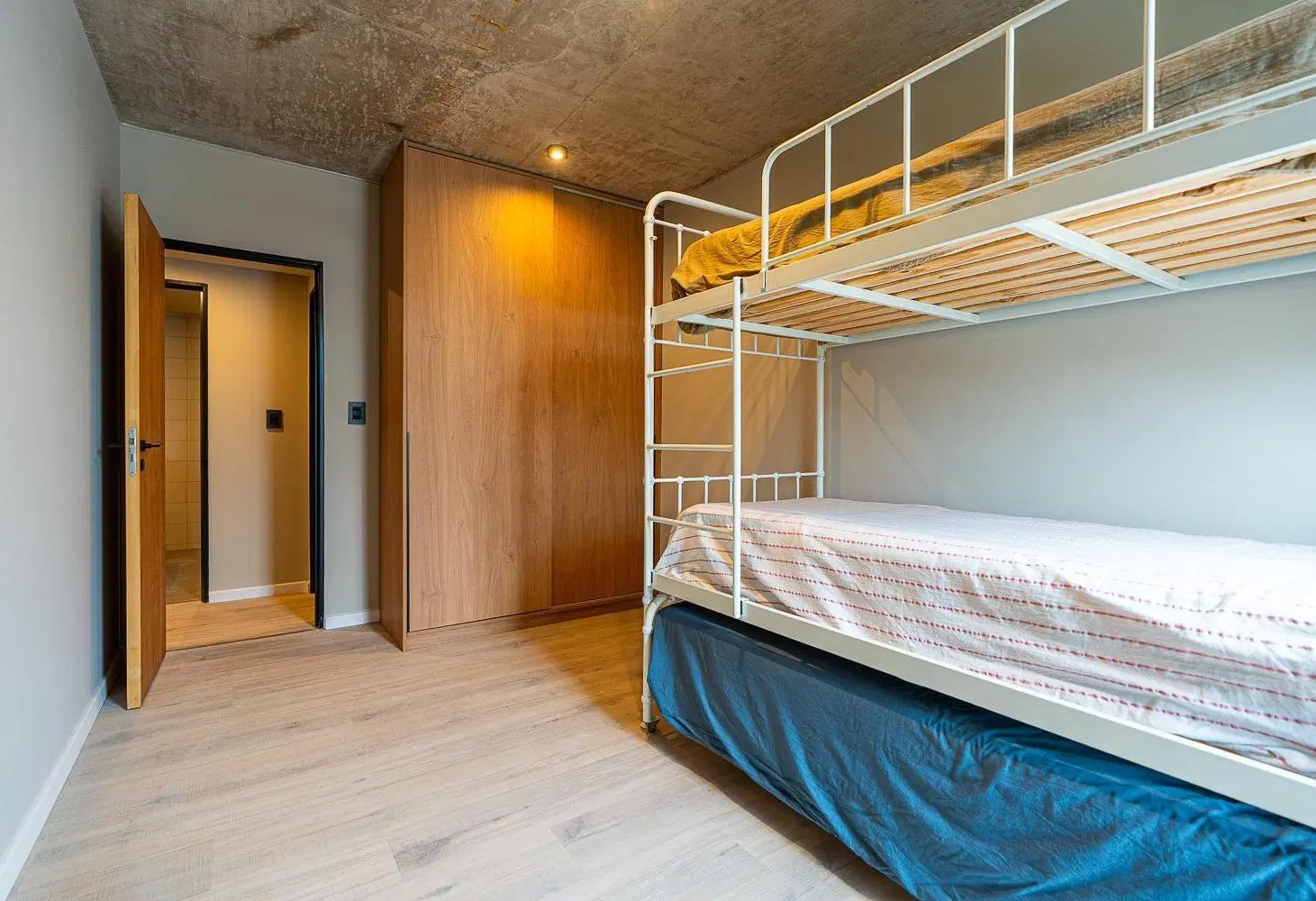 Departamento 2 Dormitorios con balcon piso 4  full amenities - Brown 2700,  Pichincha Rosario 4
