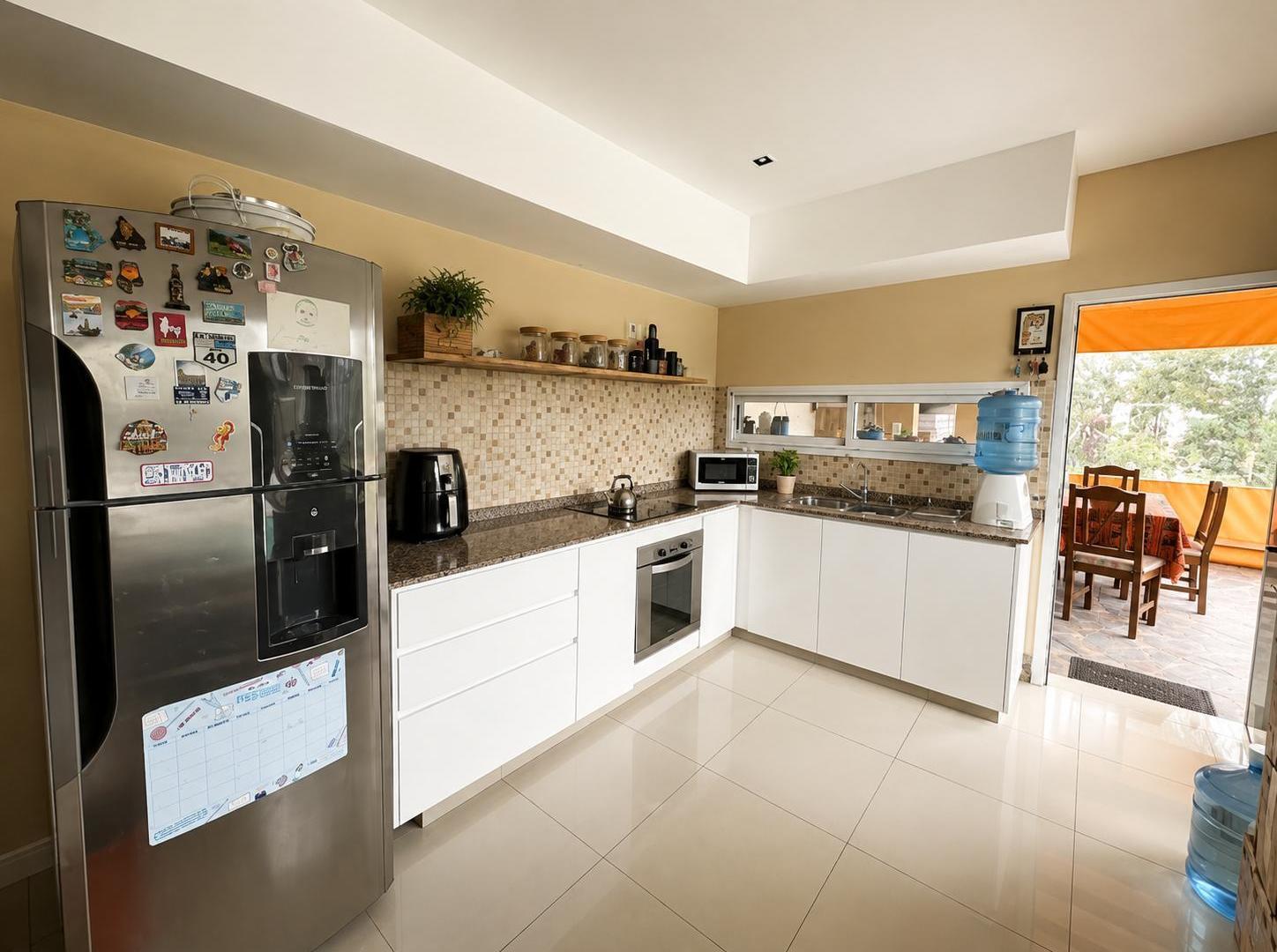 Foto de Casa en venta de 4 dormitorios,en Punta Chacra , Las carretas al, imagen 4