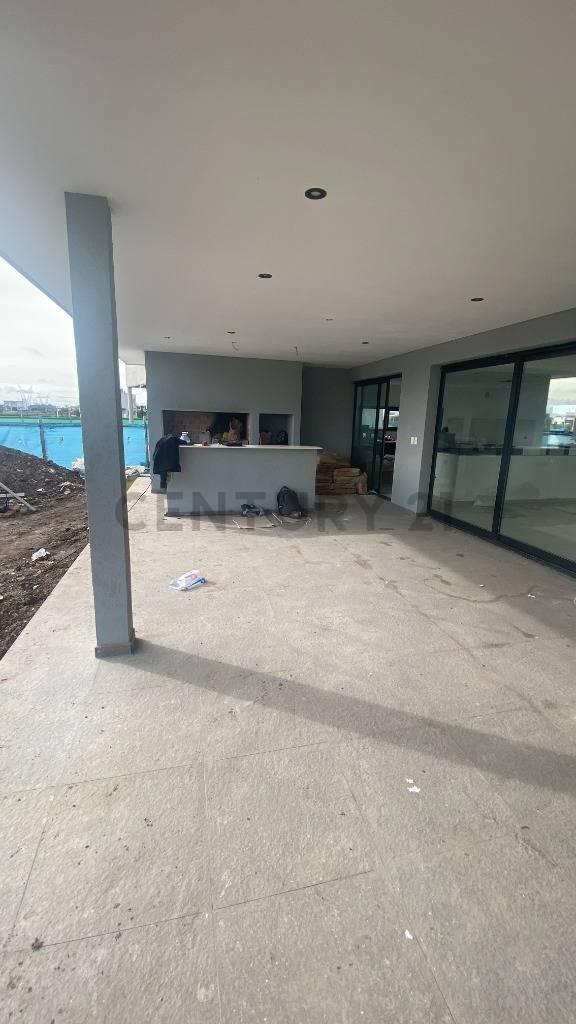 Foto de VENTA CASA A ESTRENAR FONDO A LA LAGUNA - LA ALAMEDA ETAP, imagen 4