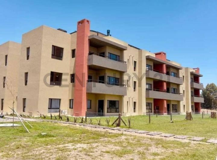 Alquiler departamento 2 ambientes, Los Talas - Canning, con vista a laguna 4